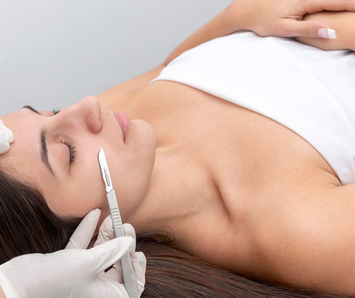 Introducing Our Online Course: Mastering Dermaplaning