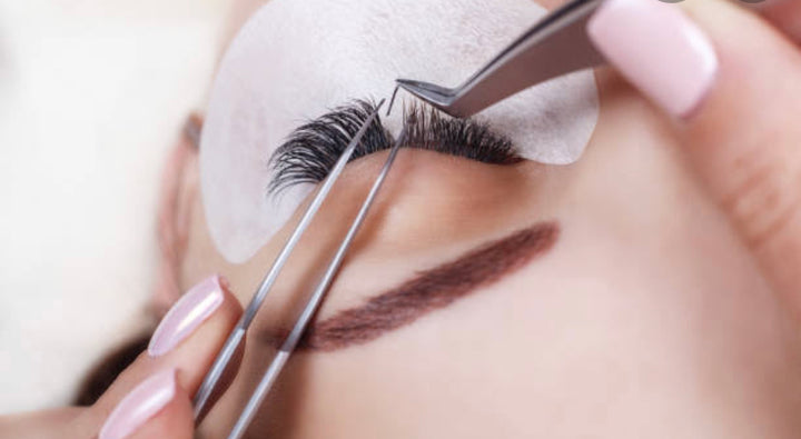 Eyelash & eyebrow products